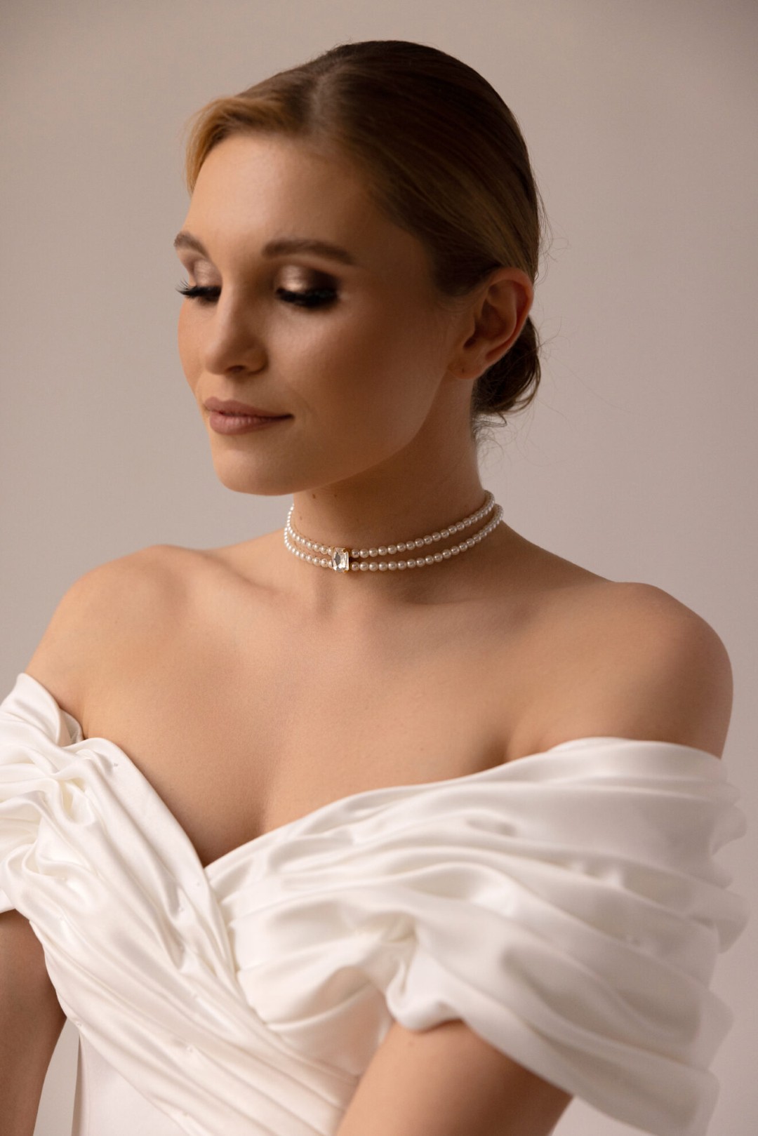 Kolczyki ślubne z kwiatami i cyrkoniami "Fiorella"