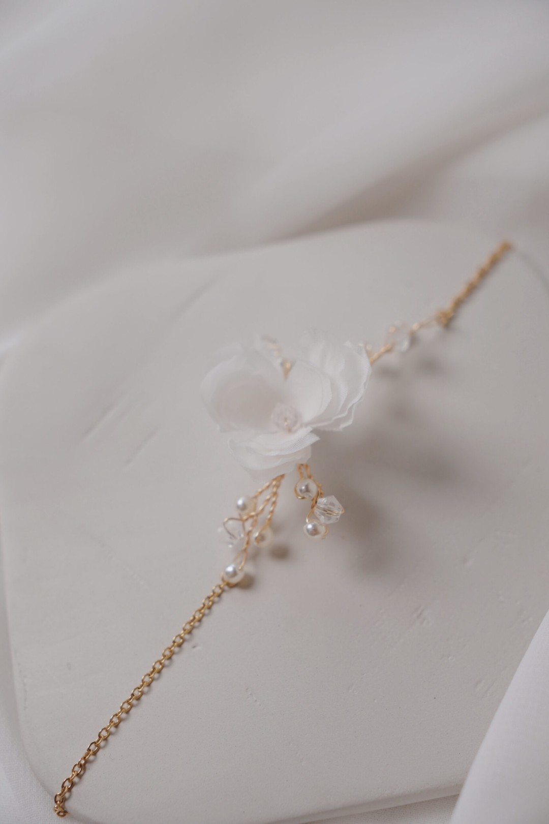 5FDE4A03-9EC9-40B6-9AF8-54662CA0A198