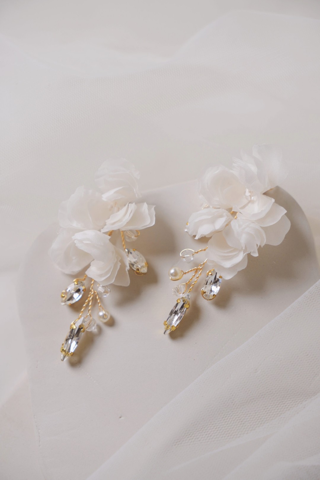 65AD3E75-0B94-4929-8F05-A0A20C7F9499 65AD3E75-0B94-4929-8F05-A0A20C7F9499