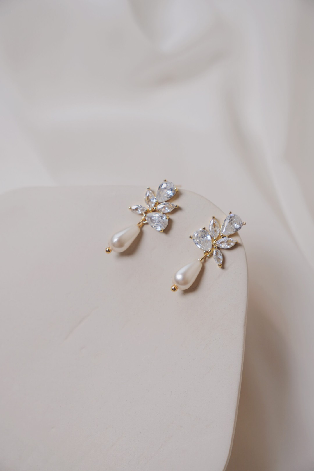 D025E2B1-2D73-4206-BF34-182DD09E4912 D025E2B1-2D73-4206-BF34-182DD09E4912