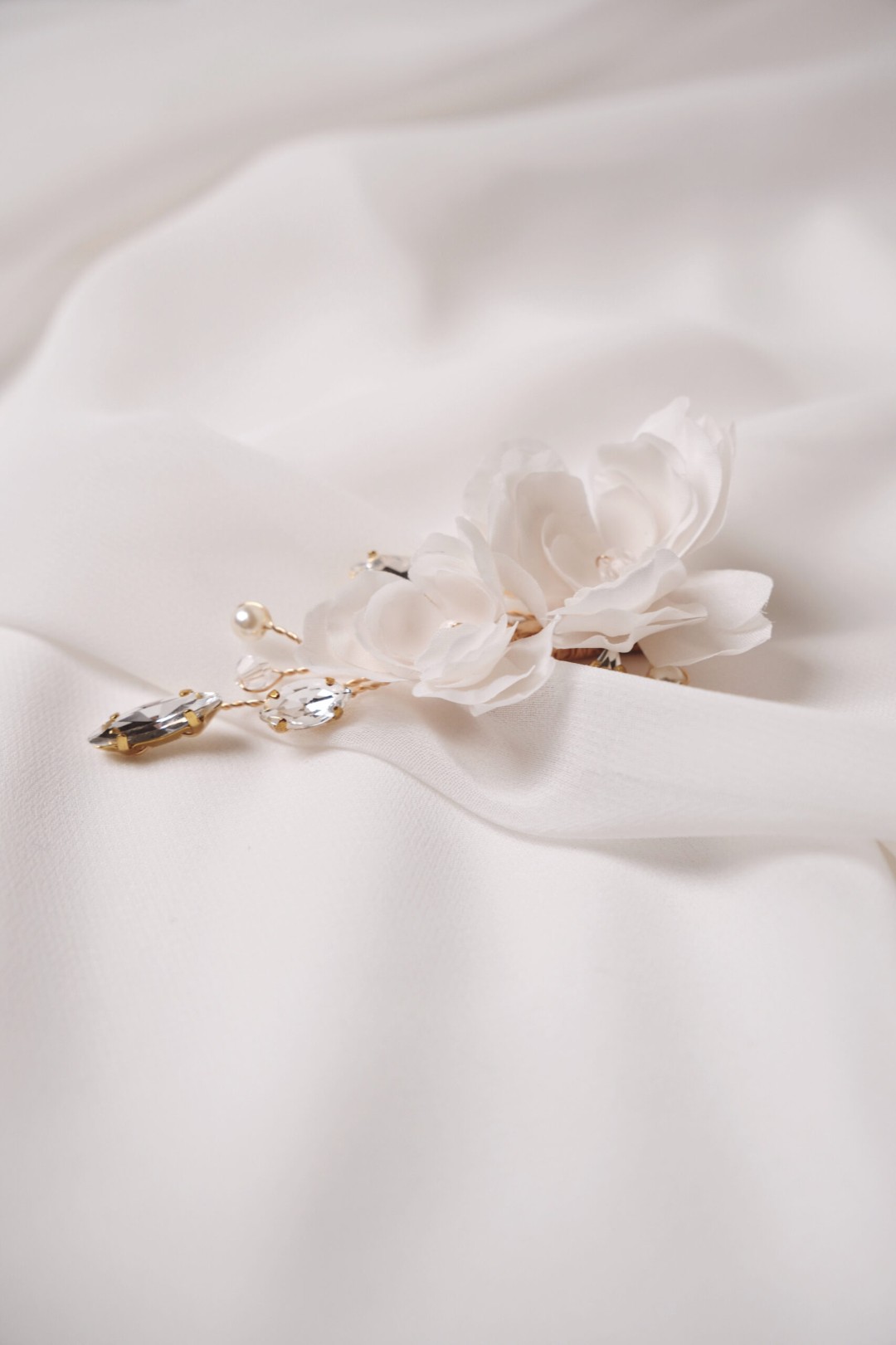 EBE08977-54AA-4075-A994-2CB72BF03805