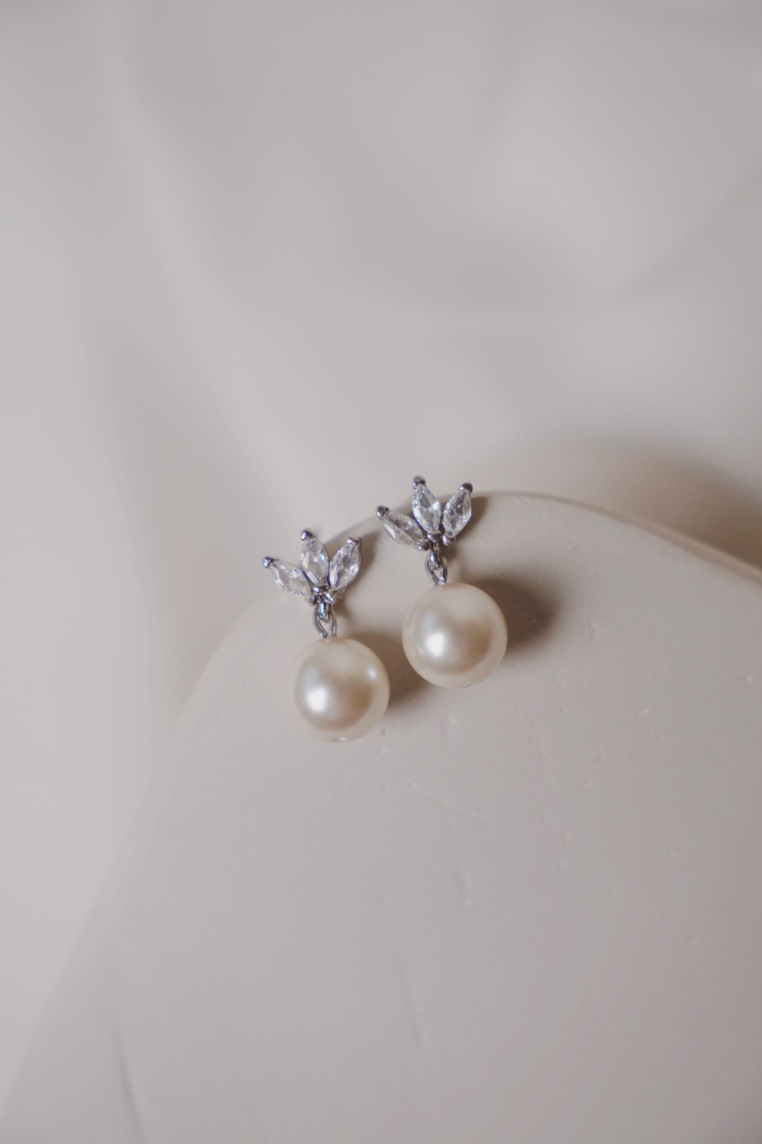 F92D4FA6-139A-4D4A-97E2-E85D1A64ED7C F92D4FA6-139A-4D4A-97E2-E85D1A64ED7C