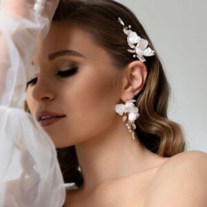 Komplet biżuterii z jedwabnymi kwiatami "Rosette"