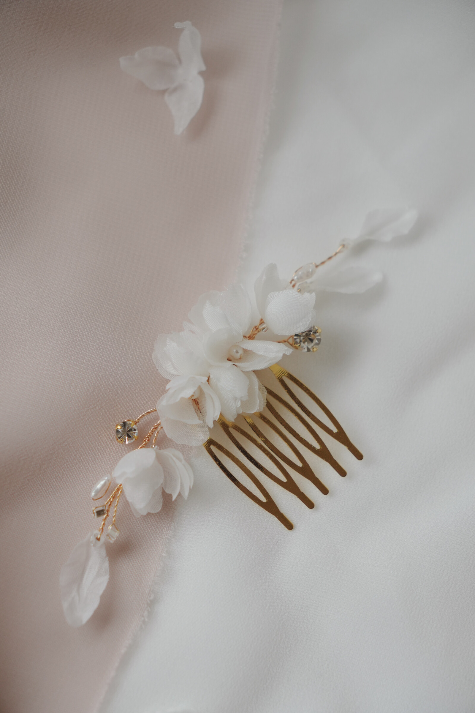 5F5692F7-9921-442E-B86E-CE24BFAD5343