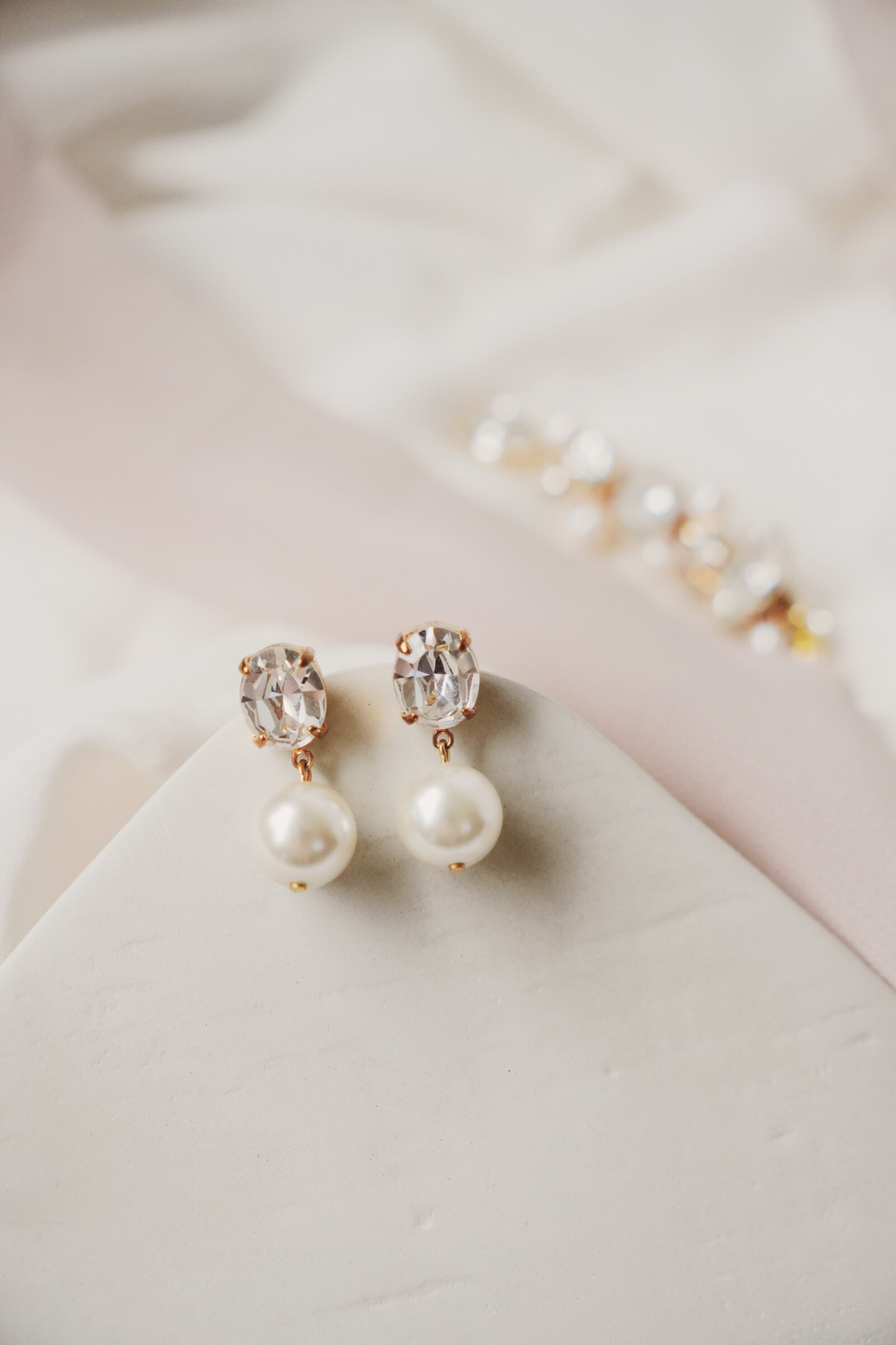 E3767AF2-5A48-4BFF-860E-A5A7703BD17C